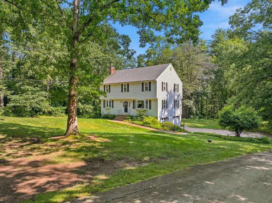 16 Williamsburg Drive, Amherst, NH 03031 - #2