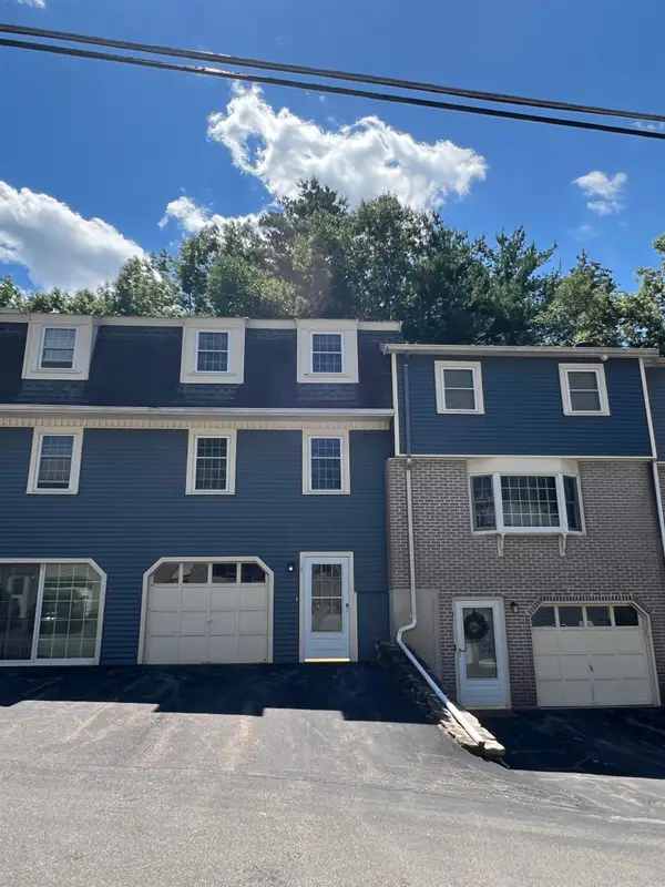 32 Cannongate III Road, Nashua, NH 03063