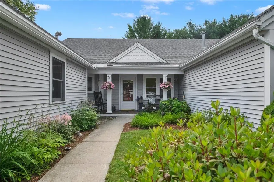 16 Clover Drive #8D, Essex, VT 05452 - #2