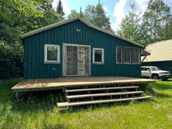 55 Hurlburt Avenue, Errol, NH 03579