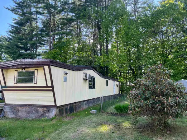 215 Riverside Drive #14 B, Campton, NH 03223