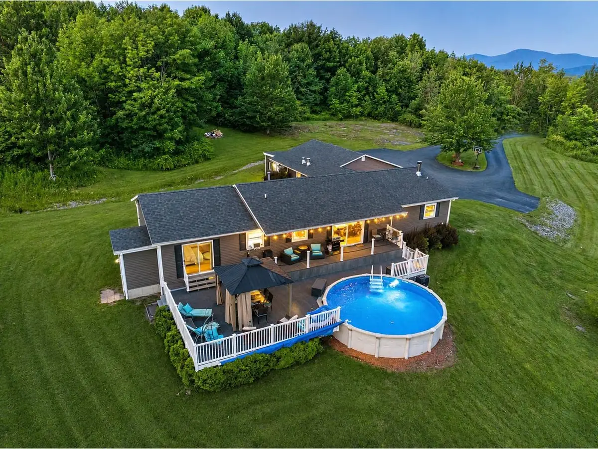 4 Sleepy Hollow Road, Essex, VT 05452 - #1