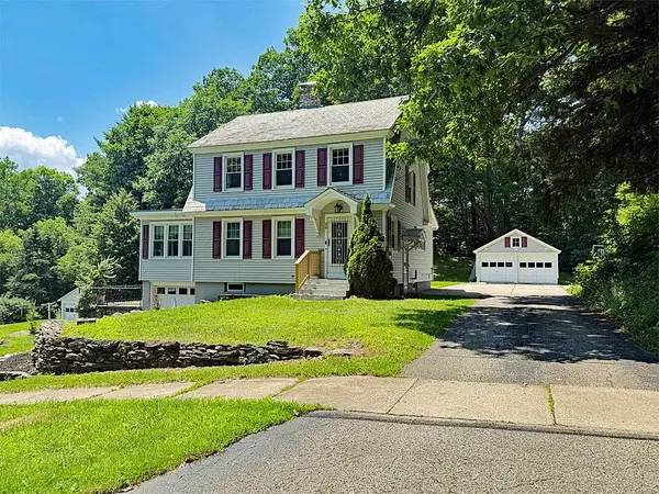 39 Cramton Avenue, Rutland City, VT 05701