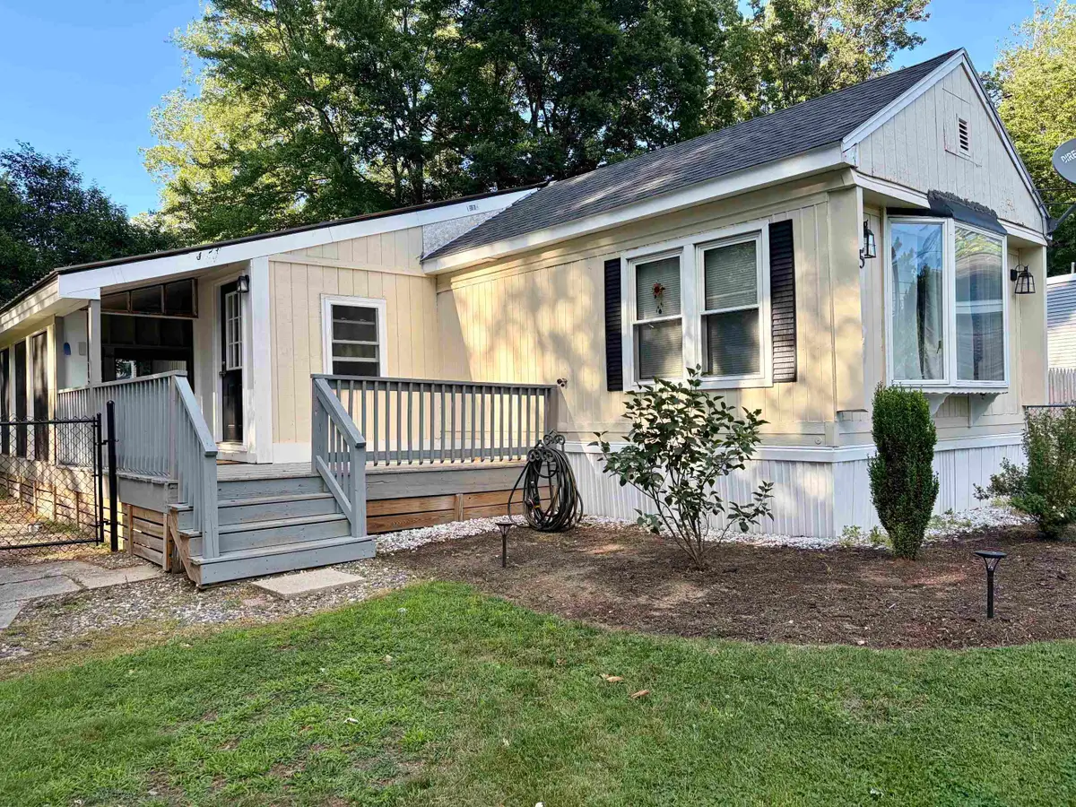 5 Margaret Avenue, Raymond, NH 03077 - #1