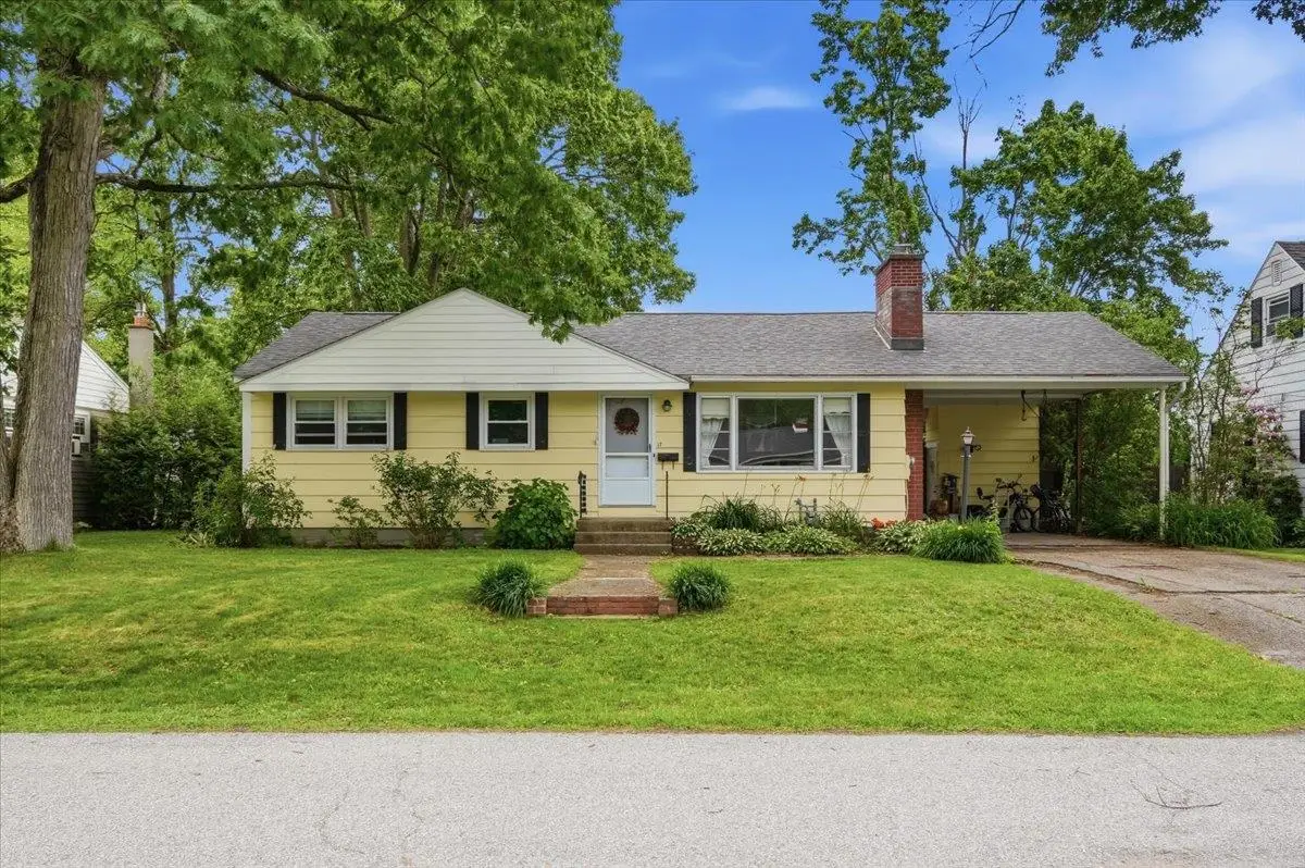 17 Rotunda Avenue, Essex Junction, VT 05452 - #1