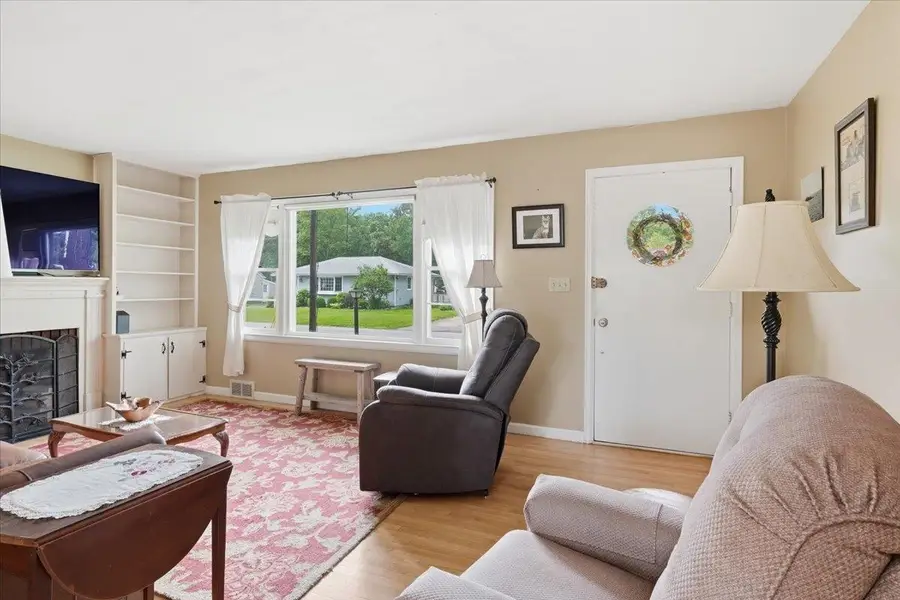 17 Rotunda Avenue, Essex Junction, VT 05452 - #3