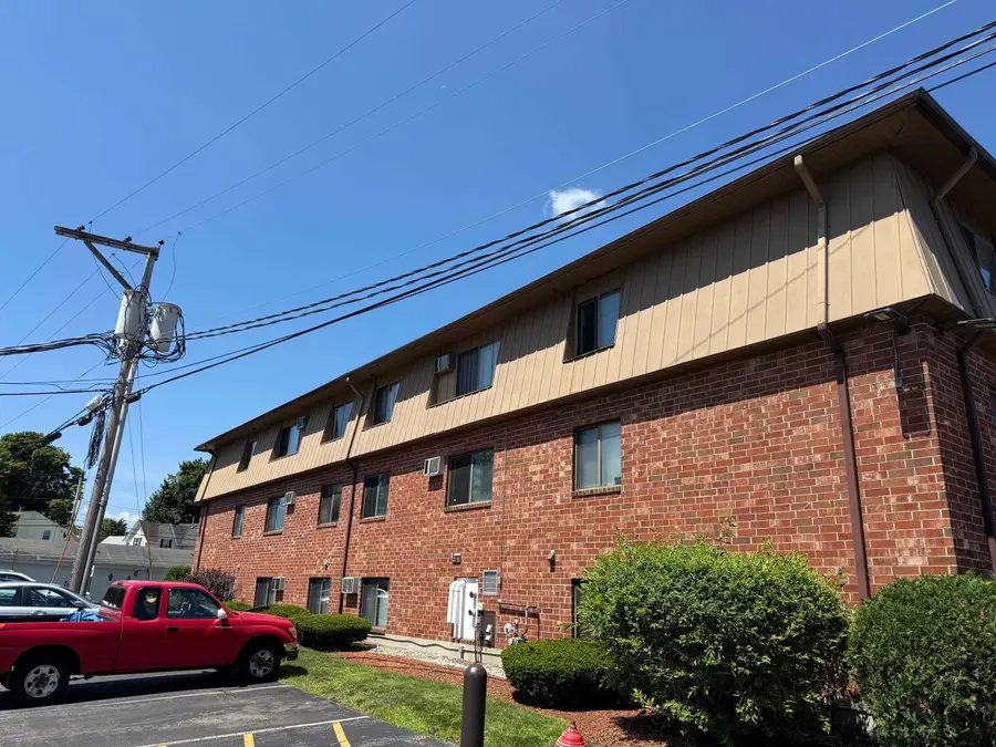 45 Log Street #1H, Manchester, NH 03102 - #2