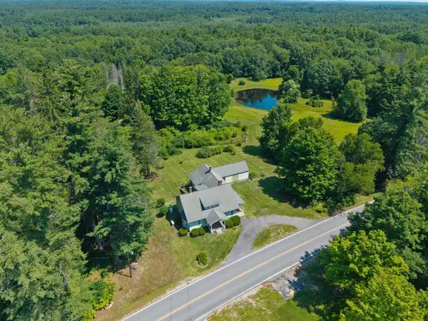 128 North Road, Sandown, NH 03873