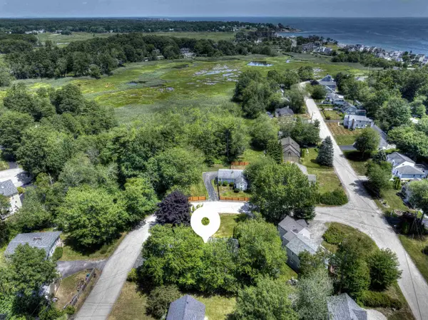 2 Bayberry Lane, Hampton, NH 03842