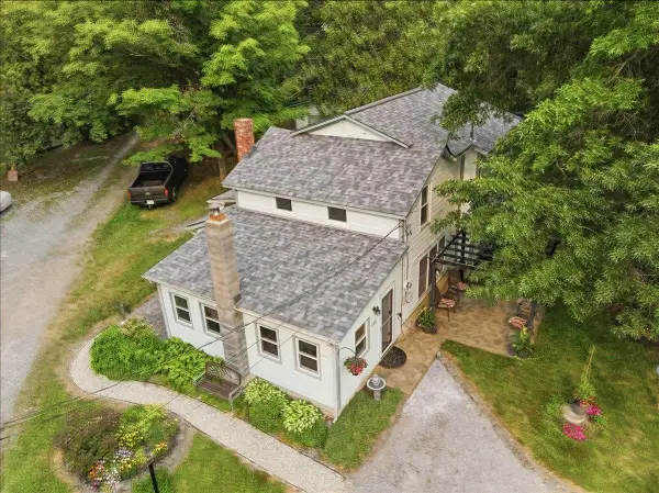 285 East Road, Ferrisburgh, VT 05473