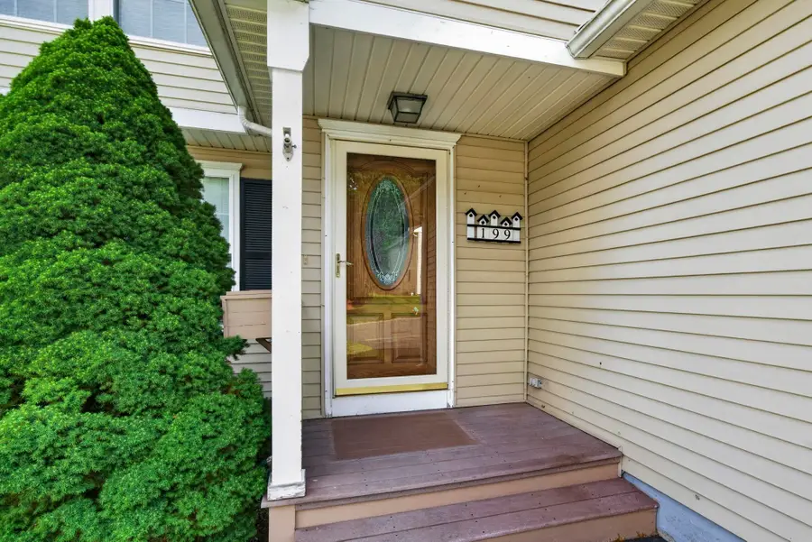 199 Heathrow Avenue, Manchester, NH 03104 - #3