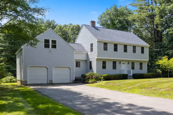 5 Huntington Place, Hampton, NH 03842