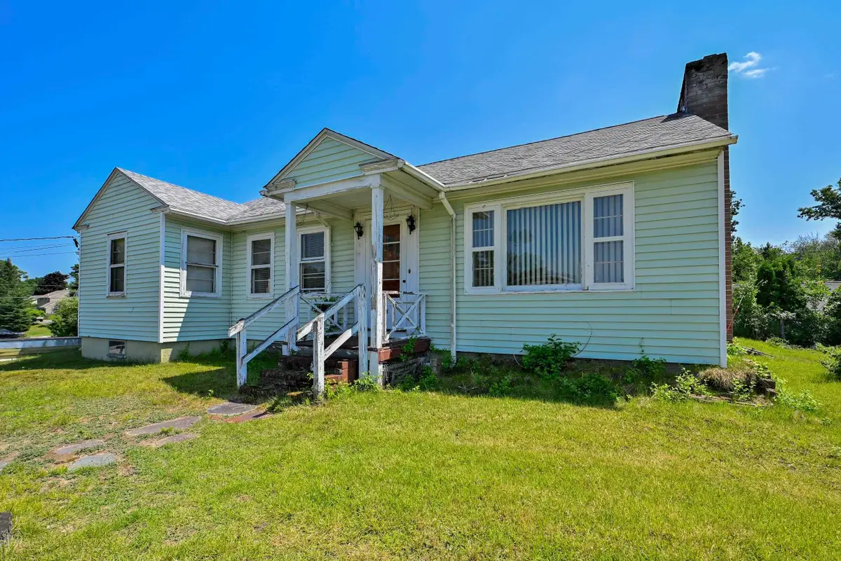 115 Crosbie Street, Manchester, NH 03104 - #1