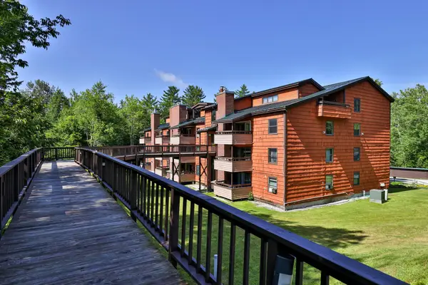 118 Gateway Court #27-B, Mendon, VT 05701