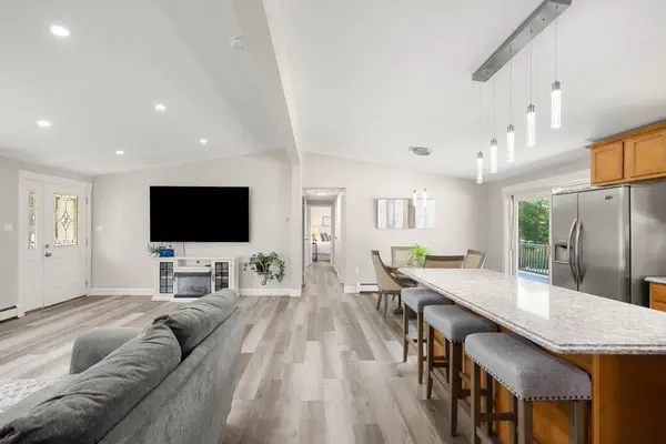102 Kimball Road, Amesbury, MA 01913