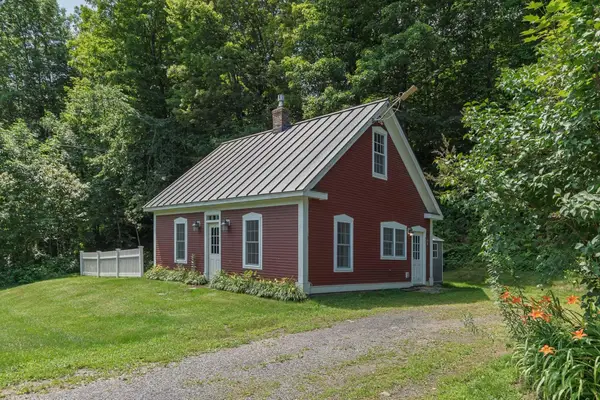 425 Nebraska Valley Road, Stowe, VT 05672