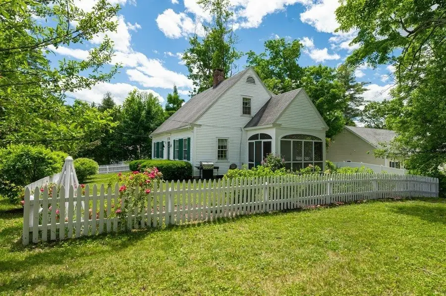 16 Brookline Street, Nashua, NH 03064 - #2