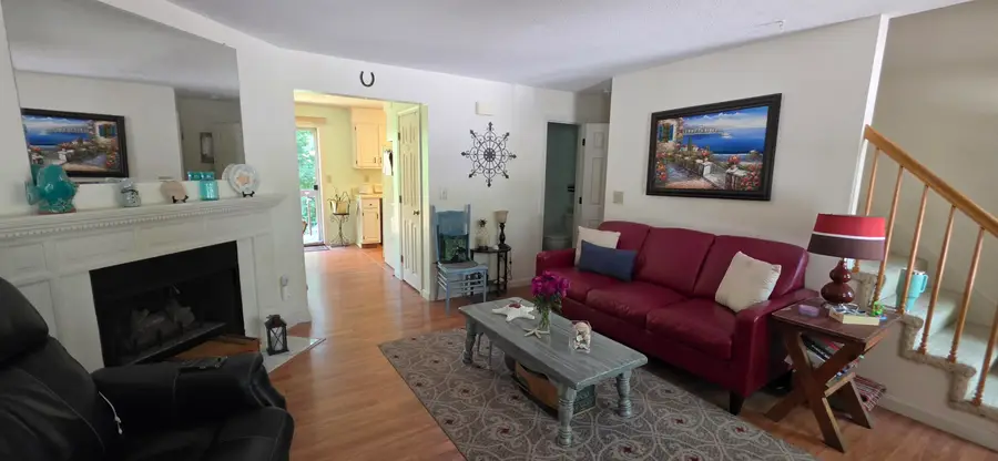 2 Wyndmere Drive, Londonderry, NH 03053 - #3