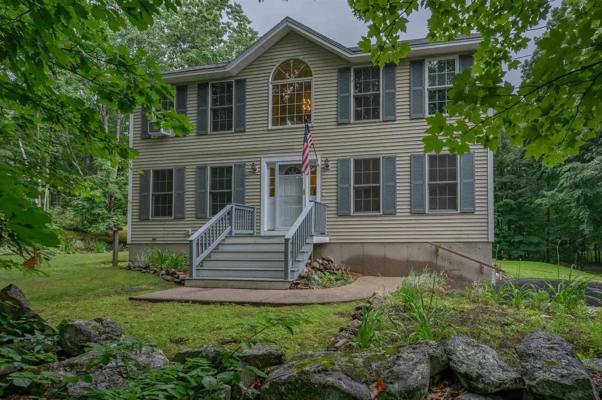5 Blake Road, Raymond, NH 03077 - #1