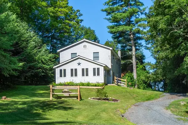 50 Rosewood Lane, Castleton, VT 05732