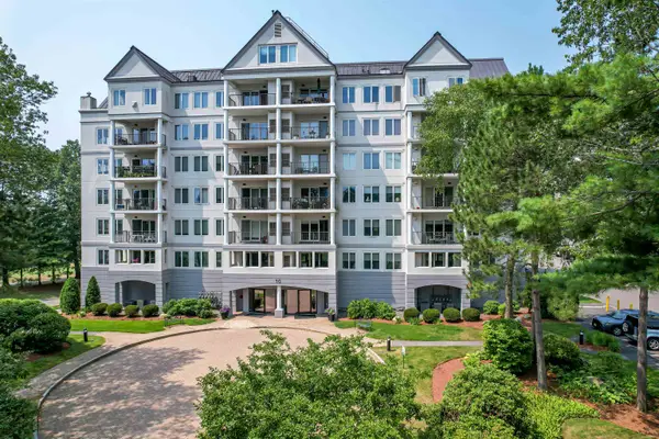 10 Mountain Laurels Drive #607, Nashua, NH 03062