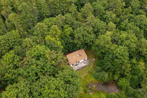 90 Champion Hill Road, Effingham, NH 03882