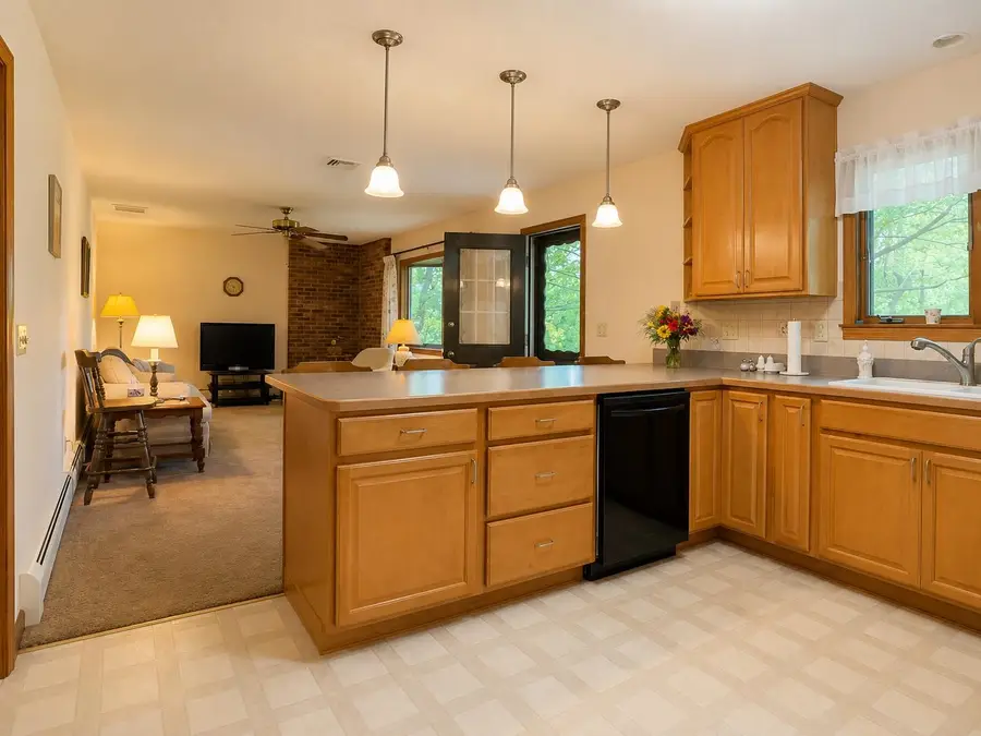 11 Rivendell Drive, Essex Junction, VT 05452 - #2