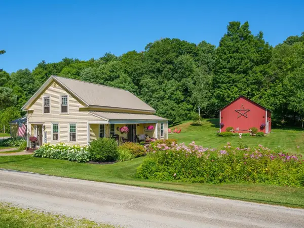 8 Dumas Road, Underhill, VT 05489