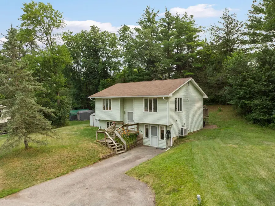 28 Booth Woods, Vergennes, VT 05491 - #2