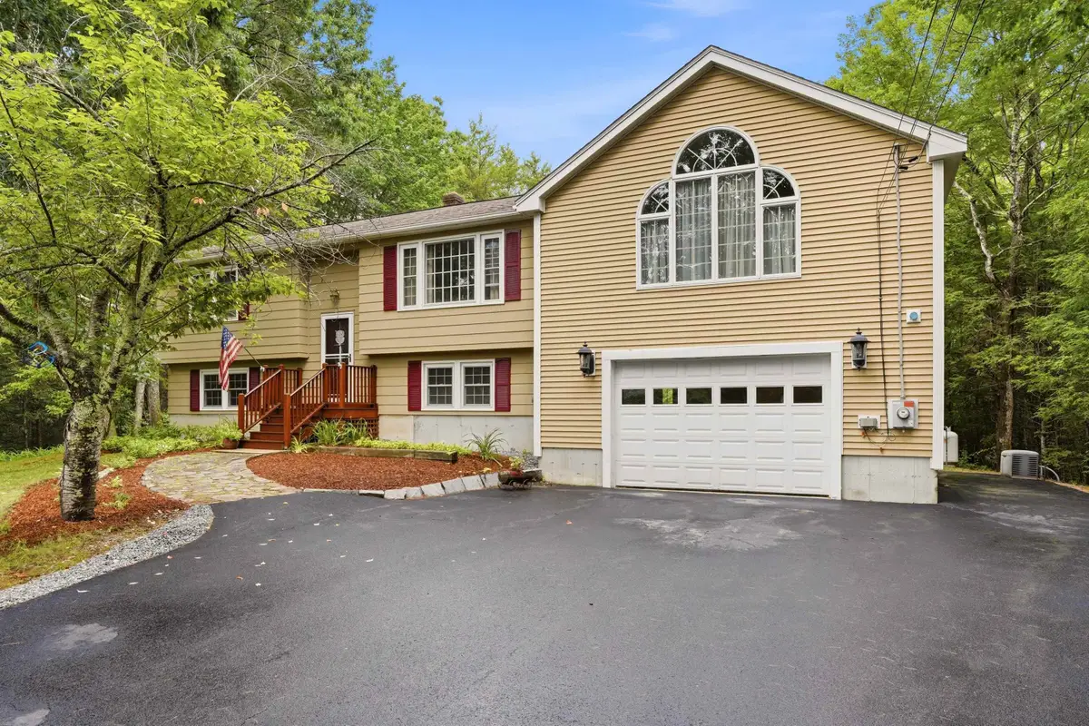 6 Birch Court, Raymond, NH 03077 - #1