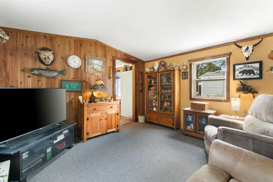 38 Pine Street, Hinsdale, NH 03451 - #3
