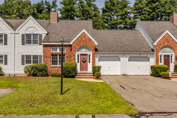 11 Stonebridge Drive, Plaistow, NH 03865