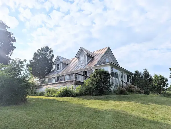 3954 West Barnet Road, Barnet, VT 05821