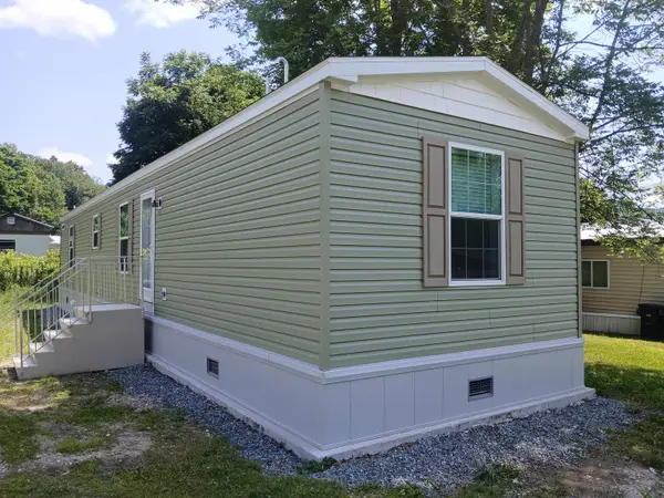 10 Daniels Drive, Enfield, NH 03748