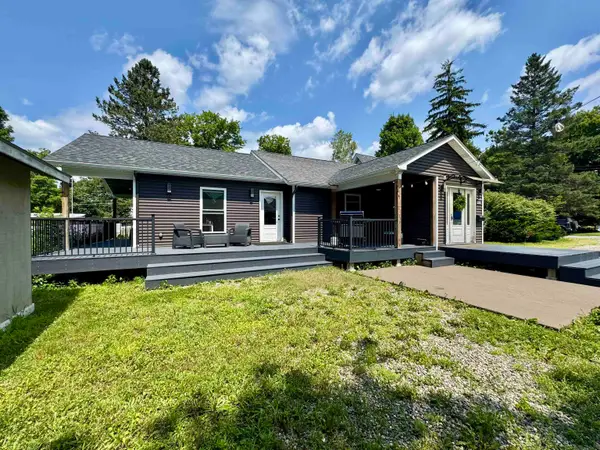93 Winter Street, Newport City, VT 05855