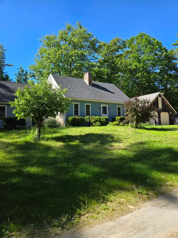 342 Weare Road, New Boston, NH 03070