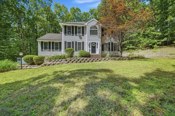 4 Longmeadow Road, Windham, NH 03087