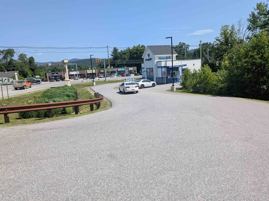 B2 L1 Boulder Point Drive, Plymouth, NH 03264 - #3