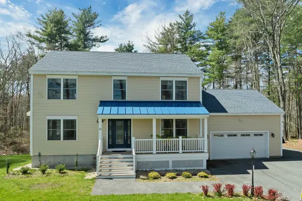 40 Mary Ann Avenue, Salem, NH 03079