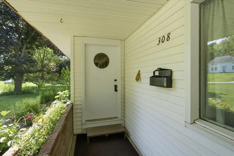 308 Crescent Boulevard, Bennington, VT 05201 - #3