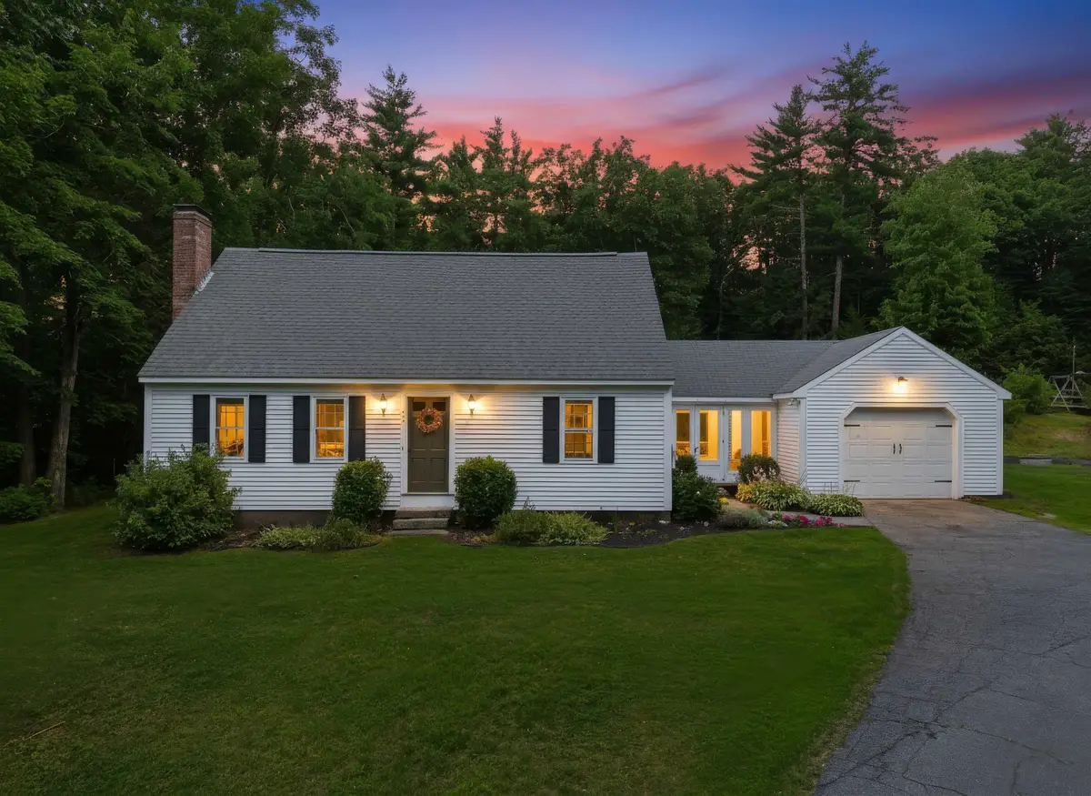 24 Manchester Road, Amherst, NH 03031 - #1