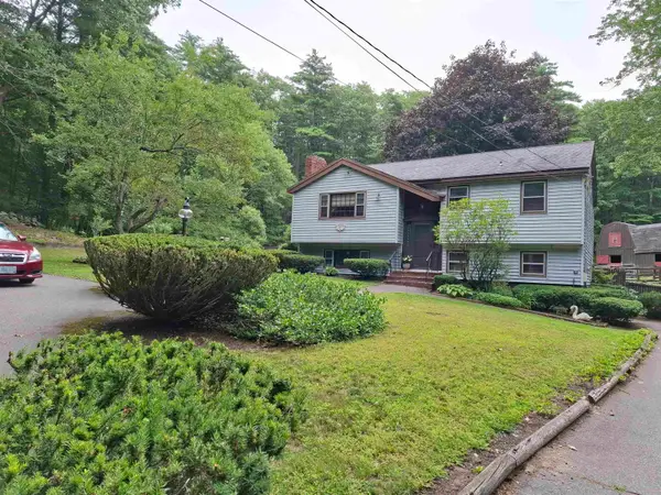 62 Thornell Road, Newton, NH 03858