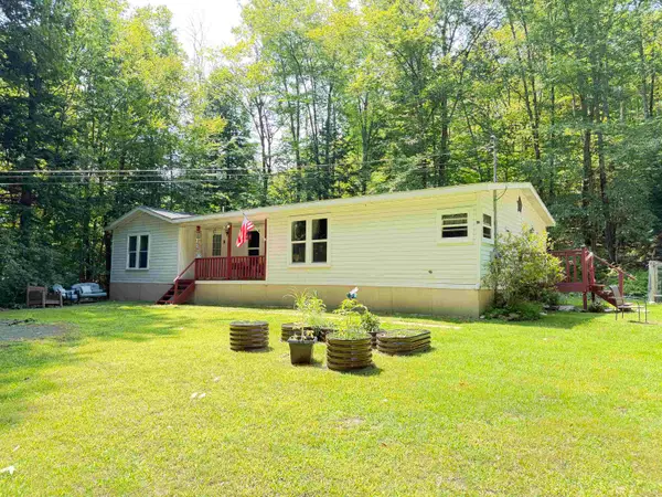 18 Algonquin Road, Enfield, NH 03748