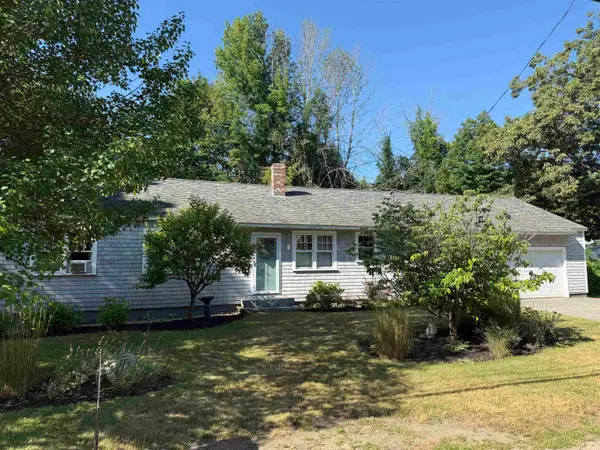 506 N Main Street, Wolfeboro, NH 03894
