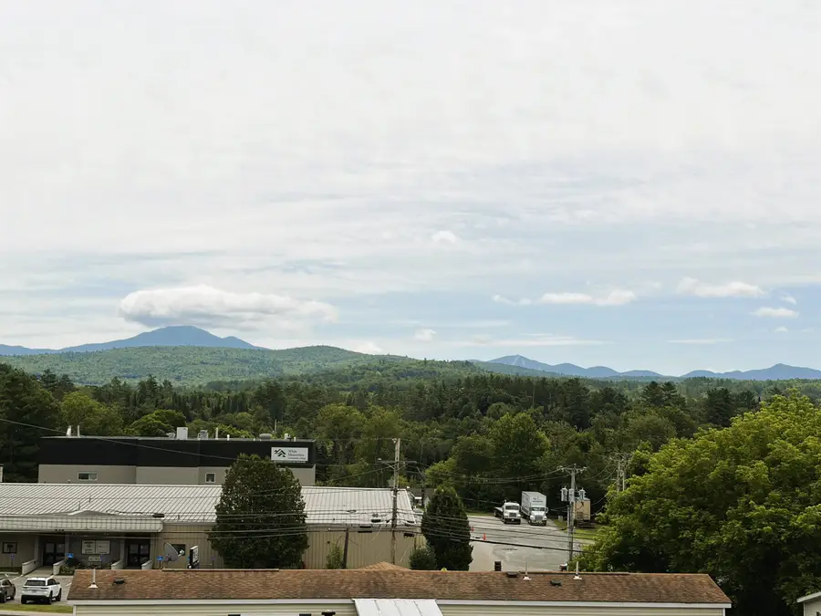 8 Hilltop Manor Mobile Home Park, Littleton, NH 03561 - #3