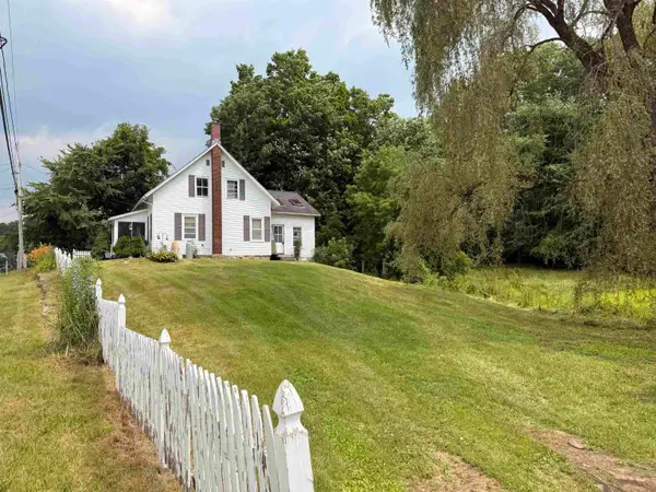 50 Carver Street, Brandon, VT 05743-1076