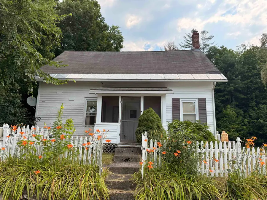50 Carver Street, Brandon, VT 05743-1076 - #3