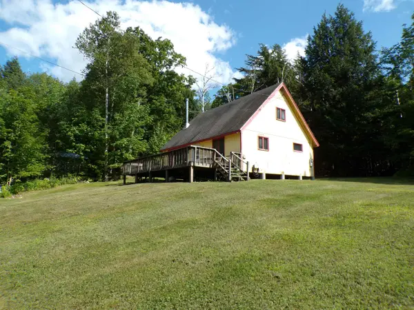 100 Sterling Lane, Westmore, VT 05860