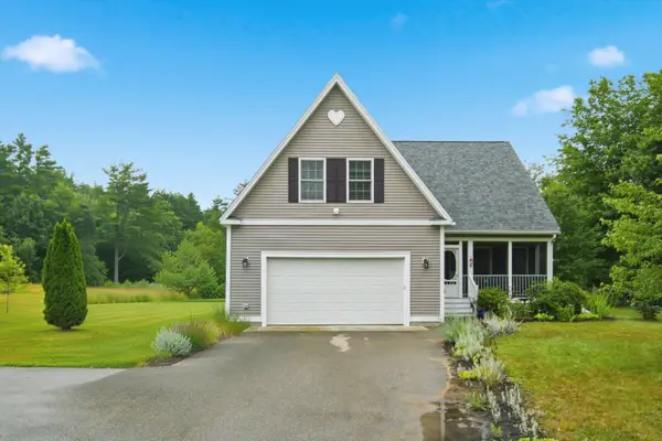 4 Memory Lane, Loudon, NH 03307