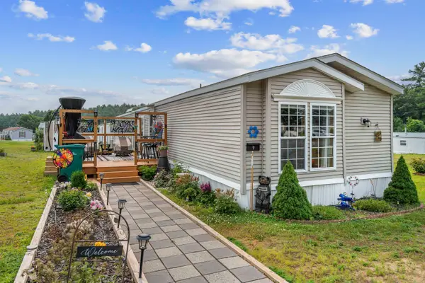 9 Saint Joseph Drive, Belmont, NH 03220
